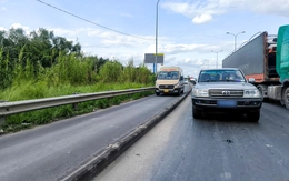 Dải phân cách đường dẫn cao tốc TP.HCM - Long Thành - Dầu Giây như ‘bàn chông’, người dân lo tai nạn