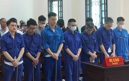Hoãn phiên tòa xét xử 14 cựu cán bộ Hải quan Hải Phòng do luật sư vắng mặt