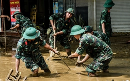 Quân chủng Phòng không - Không quân sẵn sàng bay cứu hộ khi có lệnh Bộ Quốc phòng