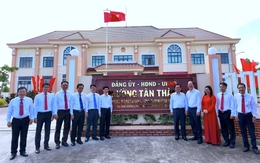 Xã, thị trấn mới thì cán bộ phải thân thiện, tận tâm hơn với dân