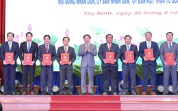 Sáp nhập tỉnh thành, phường xã