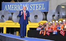 Ông Trump 'giội bom thuế' lên thép, nhôm