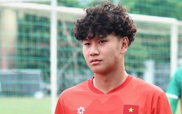 Bùi Alex gây ấn tượng trong trận đấu nội bộ của U22 Việt Nam