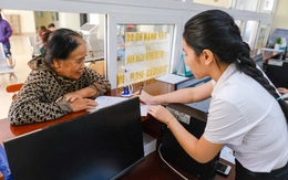 Bảo hiểm xã hội TP.HCM giải thích lý do nhiều người chưa nhận được lương hưu tháng 6