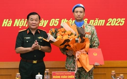 Bộ Quốc phòng trao quyết định của Chủ tịch nước cho sĩ quan làm nhiệm vụ gìn giữ hòa bình