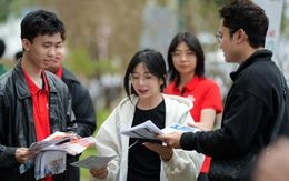 Trường đại học thêm tổ hợp mới sau khi bộ 'tuýt còi' vụ bỏ xét tuyển khối C