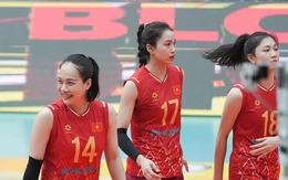 Bóng chuyền nữ Việt Nam thắng dễ đội U21 Pháp tại Thượng Hải