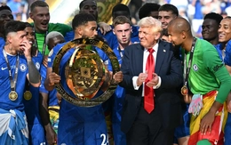 Ông Trump 'chiếm sóng', muốn cùng Chelsea nâng cúp vô địch