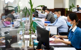 Bộ Nội vụ hướng dẫn mới về quy trình tạm đình chỉ công tác với công chức