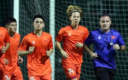 Kẹt xe ở Indonesia, U23 Việt Nam mất gần 50 phút đến sân tập cho quãng đường 5km