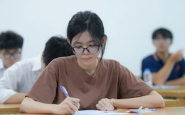 Phổ điểm môn toán thi tốt nghiệp THPT 2025