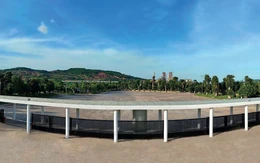 Nơi thép mang hơi thở xanh