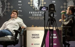 Carlsen bị loại khỏi cuộc đua vô địch Freestyle Chess ngay ngày mở màn