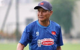 HLV Mai Đức Chung: 'Các đối thủ của Việt Nam nhập tịch ào ạt'