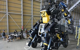 Nhật Bản phát triển robot cứu hộ khổng lồ hình người
