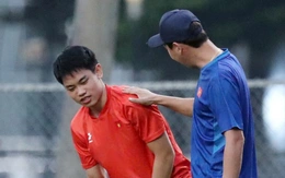 Đình Bắc bỏ dở buổi tập của U23 Việt Nam