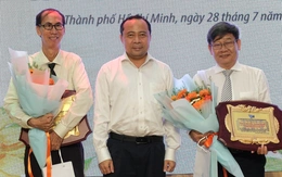 Trường Phổ thông Năng khiếu tri ân thầy Lê Bá Khánh Trình và thầy Nguyễn Thanh Hùng