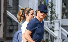 Tom Cruise công khai hẹn hò cùng bạn diễn Ana de Armas