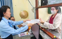Phường Bình Hưng Hòa: Hơn 1.100 lượt người dân đến làm thủ tục trong 3 ngày sau sáp nhập