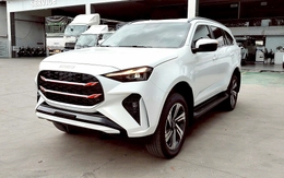 Tin tức giá xe: Isuzu mu-X 2025 mới ra mắt đã giảm giá, còn từ 914 triệu đồng