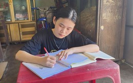 Học bổng chắp cánh ước mơ: Dù hoàn cảnh khắc nghiệt, ý chí vẫn có thể làm nên kỳ tích