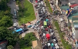 Cấm cầu Long Biên giờ cao điểm để quay phim, người dân bức xúc