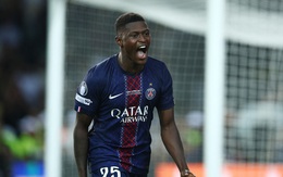 Xuất hiện cầu thủ có nhiều danh hiệu hơn Ronaldo và Messi ở độ tuổi 23