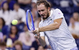 Sự cố xảy ra tại US Open 2025 trong trận đấu Daniil Medvedev bị loại sốc