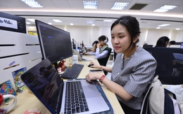Khối ngoại bán ròng đột biến hơn 4.000 tỉ, xả mạnh loạt cổ phiếu 'hot' nào?