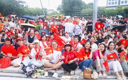 Gặp khó truy cập VNeID nhận quà 100.000 đồng, bạn đọc hiến kế để nhận tiền nhanh, chính xác