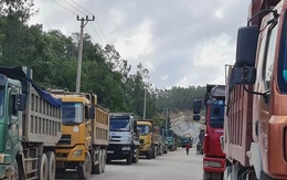 Quốc lộ 24C qua Khu kinh tế Dung Quất lưu lượng khủng, tai nạn tăng, dân nơm nớp lo