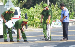 Đi xe máy sang đường, 2 người bị xe khách tông tử vong trên quốc lộ 1