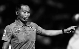 Trọng tài Trần Đình Thịnh từng phải đổi trường dạy học để theo đuổi đam mê
