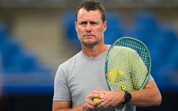 Cựu vô địch Wimbledon bị cấm thi đấu vì đẩy nhân viên 60 tuổi