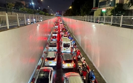 Hầm chui Phan Thúc Duyện liên tục kẹt, người dân đề xuất loạt giải pháp