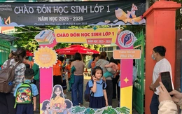 Tiền trường: Miễn 'cửa trước', thu 'cửa sau'