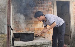 Tiếp sức đến trường: Mất cha từ bé, mẹ ung thư, Nhất Huy lo dang dở ước mơ đại học