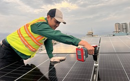 Người dân thắc mắc: Điện mặt trời mái nhà không nối lưới, không kinh doanh sao phải thông báo?