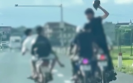 Video nhóm thanh niên vừa chạy xe máy vừa đánh nhau trên quốc lộ ở Quảng Trị