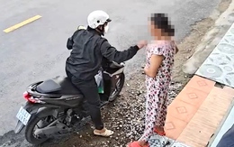 Giả vờ mua đồ rồi cướp giật dây chuyền, kéo lê nữ chủ tiệm tạp hóa
