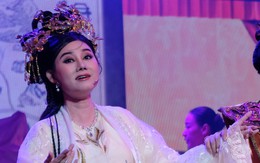 Cuối tuần coi cải lương, hát bội đã đời