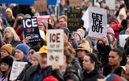 Tin tức thế giới 12-1: Thủ tướng Đan Mạch nói về tình hình Greenland; Biểu tình lớn ở Mỹ chống ICE