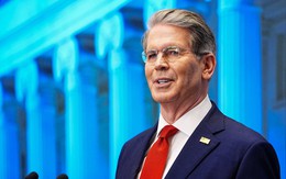 Mỹ cân nhắc bỏ trừng phạt Venezuela để bán dầu