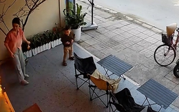 Quán vắng khách, nữ nhân viên đốt vía suýt hóa vàng luôn cả tiệm