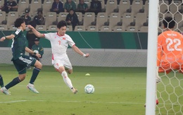 AFC 'chơi nét' quá, phát video bàn thắng của Đình Bắc toàn thế giới