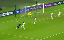 Những pha phản xạ xuất thần của Trung Kiên khiến U23 Saudi Arabia chào thua