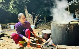 Thấy nồi bánh của mẹ là biết Tết về