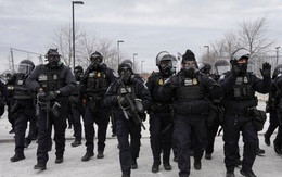 Ông Trump dọa dùng Đạo luật Chống nổi dậy, điều quân tới Minnesota trấn áp biểu tình