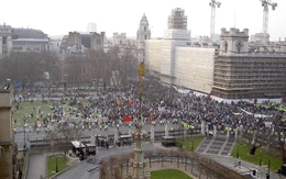 Cần hiểu cách tính để tránh số liệu bị thổi phồng về quy mô tụ tập đám đông