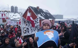 Châu Âu hiếm hoi phản ứng cứng rắn với ông Trump về Greenland